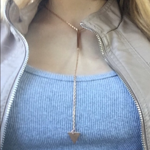 NEW GOLD BAR TRIANGLE NECKLACE - Picture 2 of 3